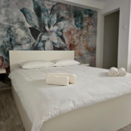 Comfort Rooms Remiza - Free Private Parking - Self Check-In Zagreb Exterior foto