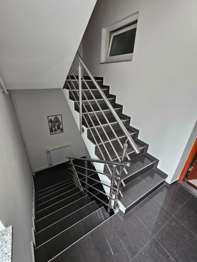 Comfort Rooms Remiza - Free Private Parking - Self Check-In Zagreb Exterior foto